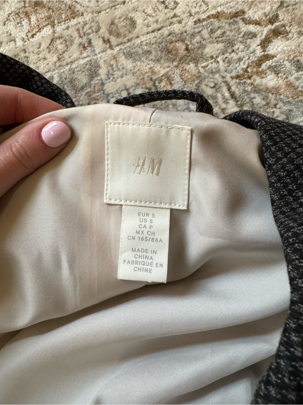 Blazer - Picture 6 of 6